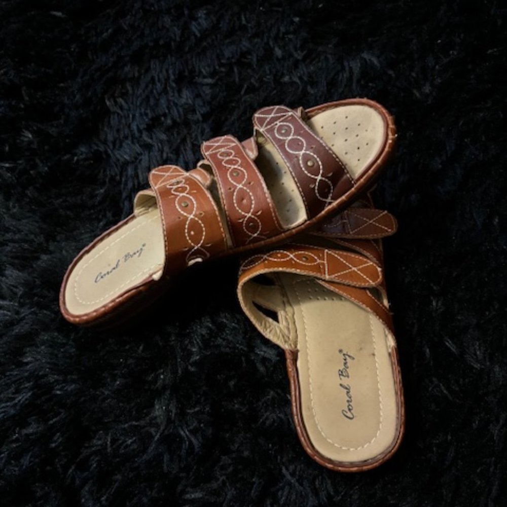 Coral Bay Women's Sandals Sz 9.5